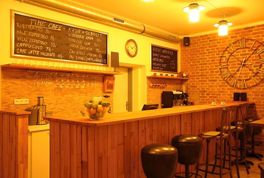 Time Cafe & Penzion Příbram Dış mekan fotoğraf